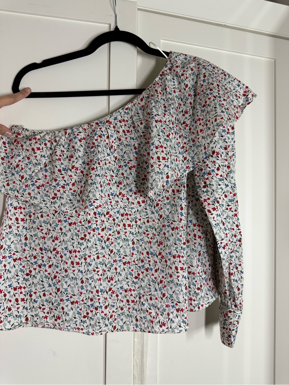 Zara White One-Shoulder Ruffle Blouse with Red & Blue Floral